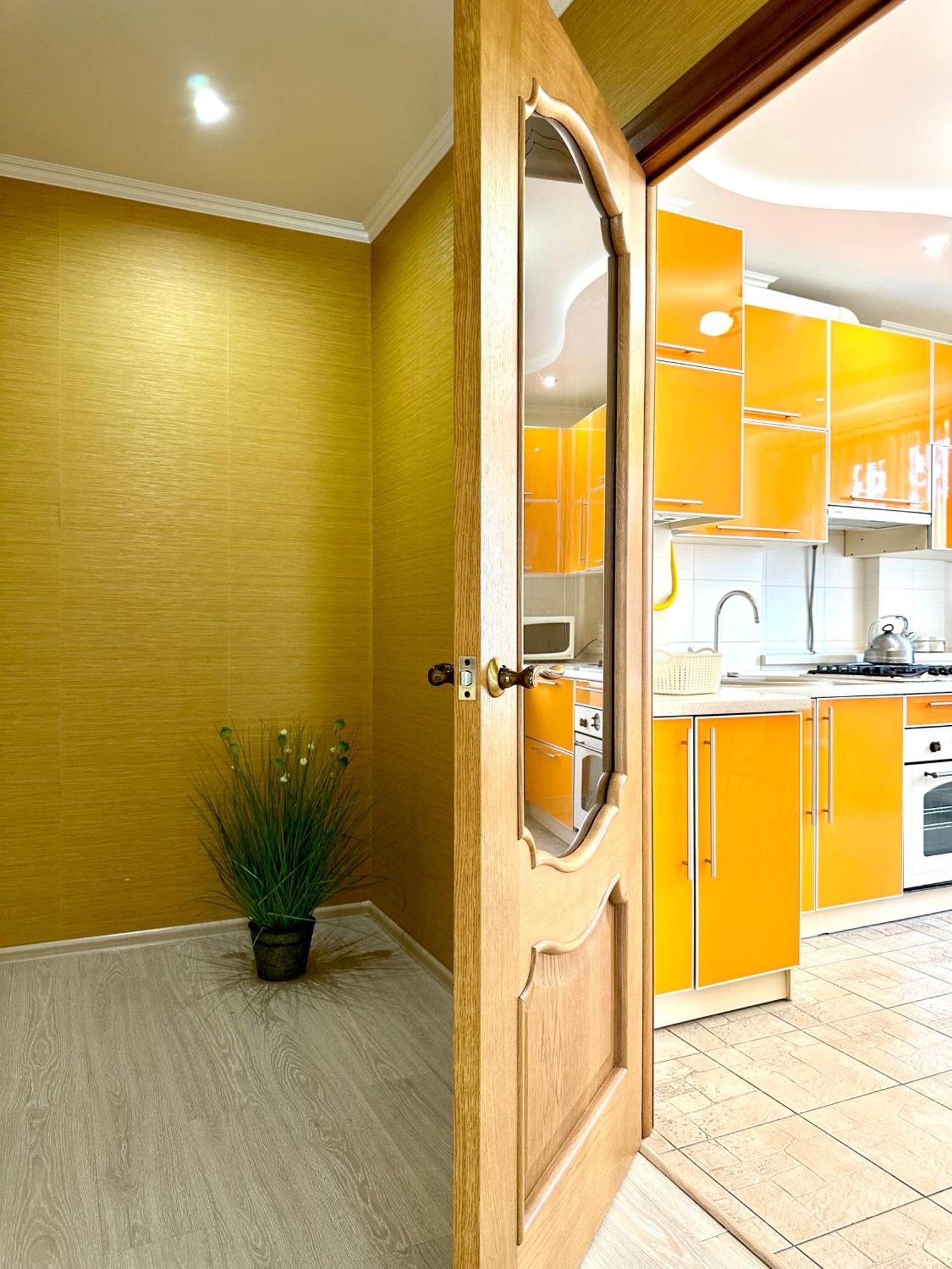 Apartments With A Coffee Machine In The City Center, Near A Park And Zlata Plaza Rivne Bagian luar foto