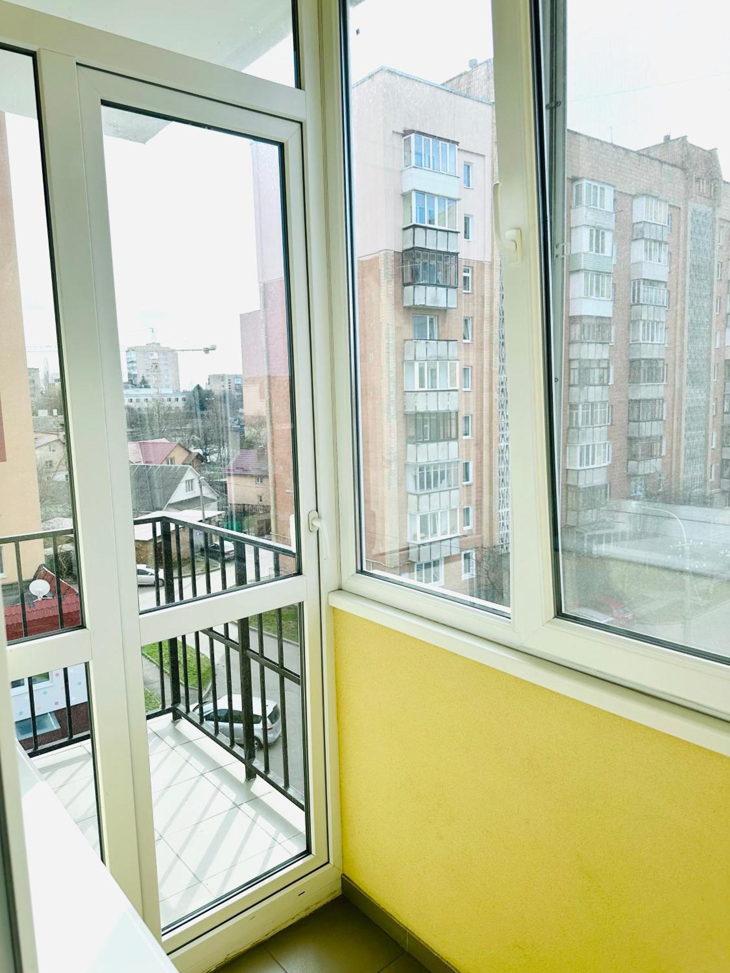 Apartments With A Coffee Machine In The City Center, Near A Park And Zlata Plaza Rivne Bagian luar foto